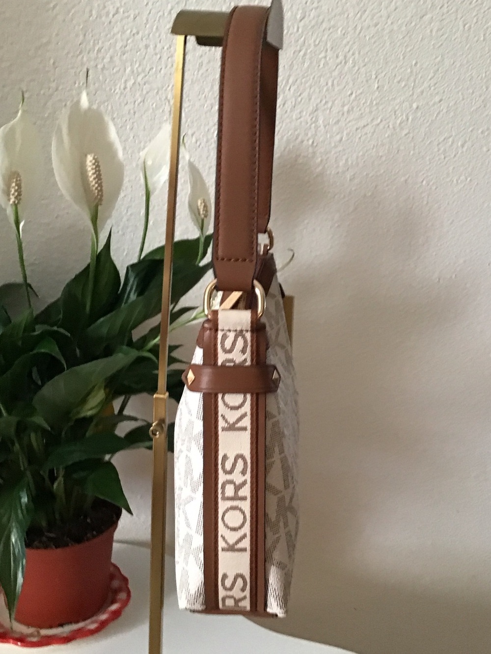 Michael Kors Cream and Brown MK Logo Shoulder Bag - Picture 5 of 6